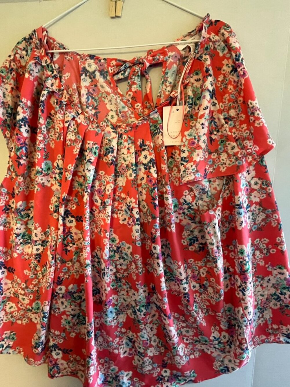 LC Lauren Conrad Floral Pleated Top 3X Cap Sleeve, Polyester